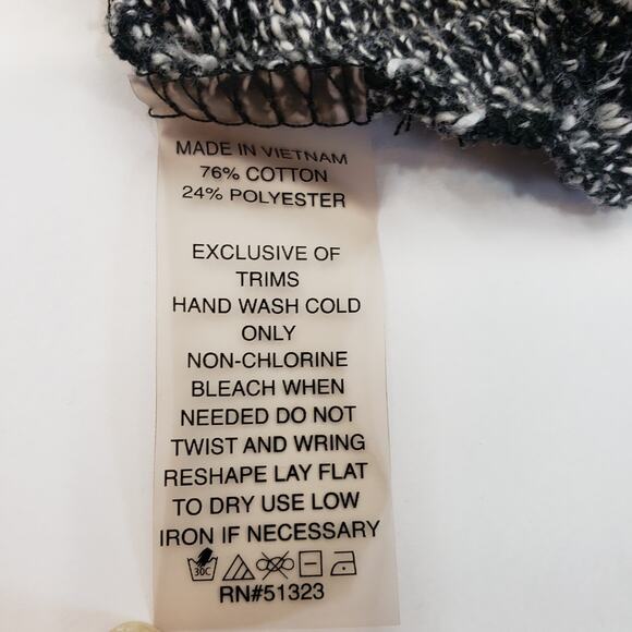 Two by Vince Camuto Lightweight Hooded Top Size S - Picture 6 of 6